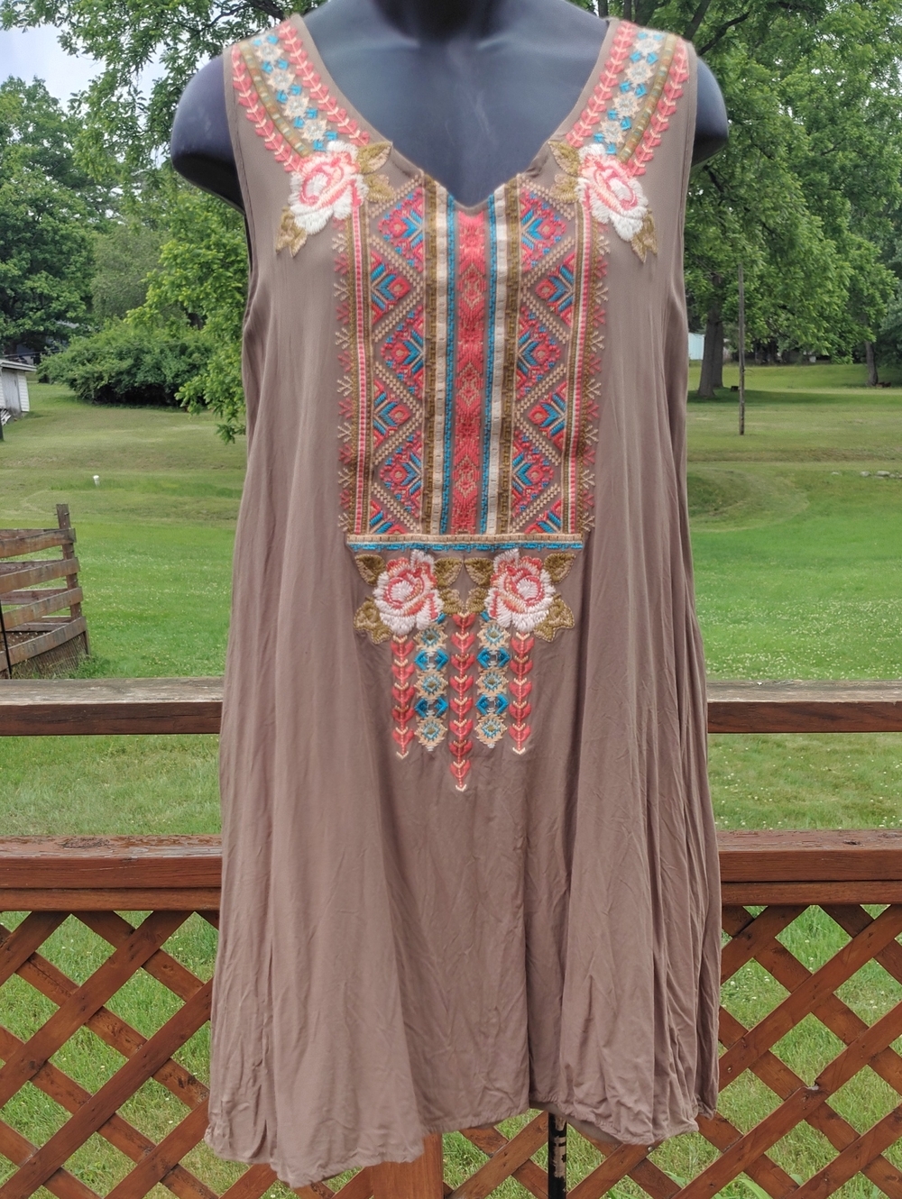 Andree by Unit Tan Sleeveless Bohemian Swing Dress with Embroidery Size Small